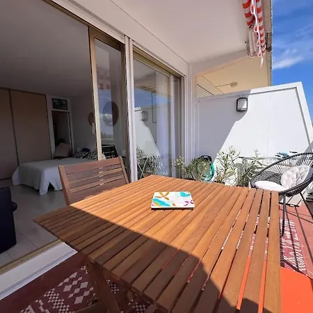 Piscine, Parking, Vue Mer, 23 M2 شقة سان تروبيه